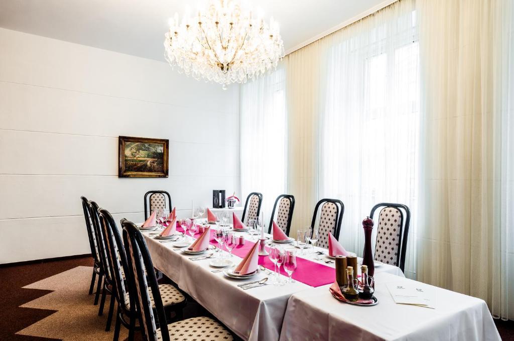 Hotel Slavia Μπρνο Εξωτερικό φωτογραφία