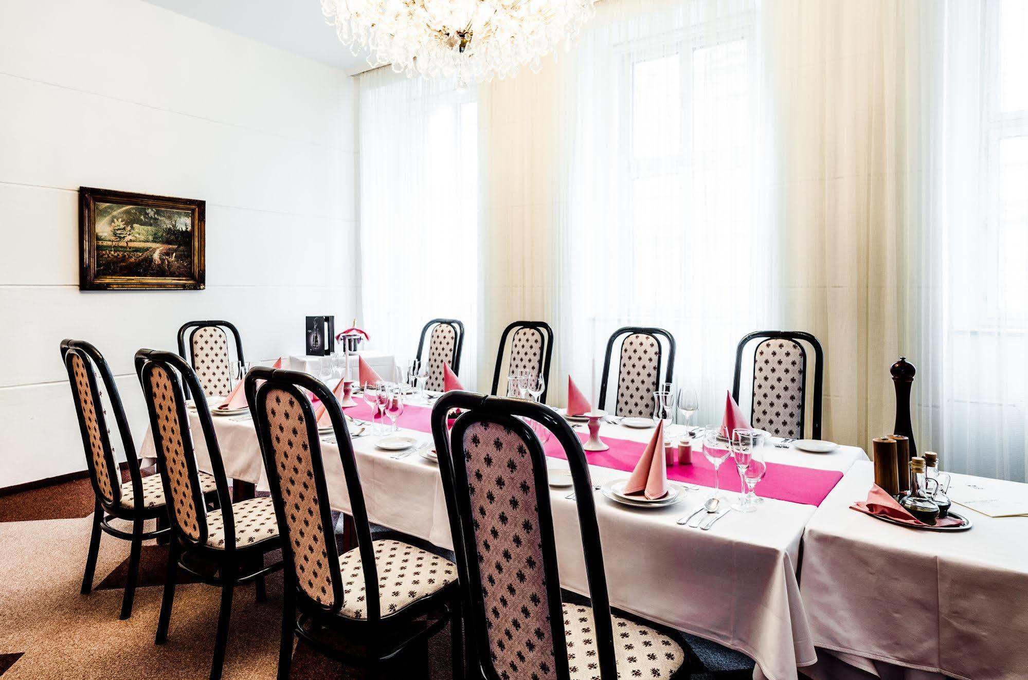 Hotel Slavia Μπρνο Εξωτερικό φωτογραφία