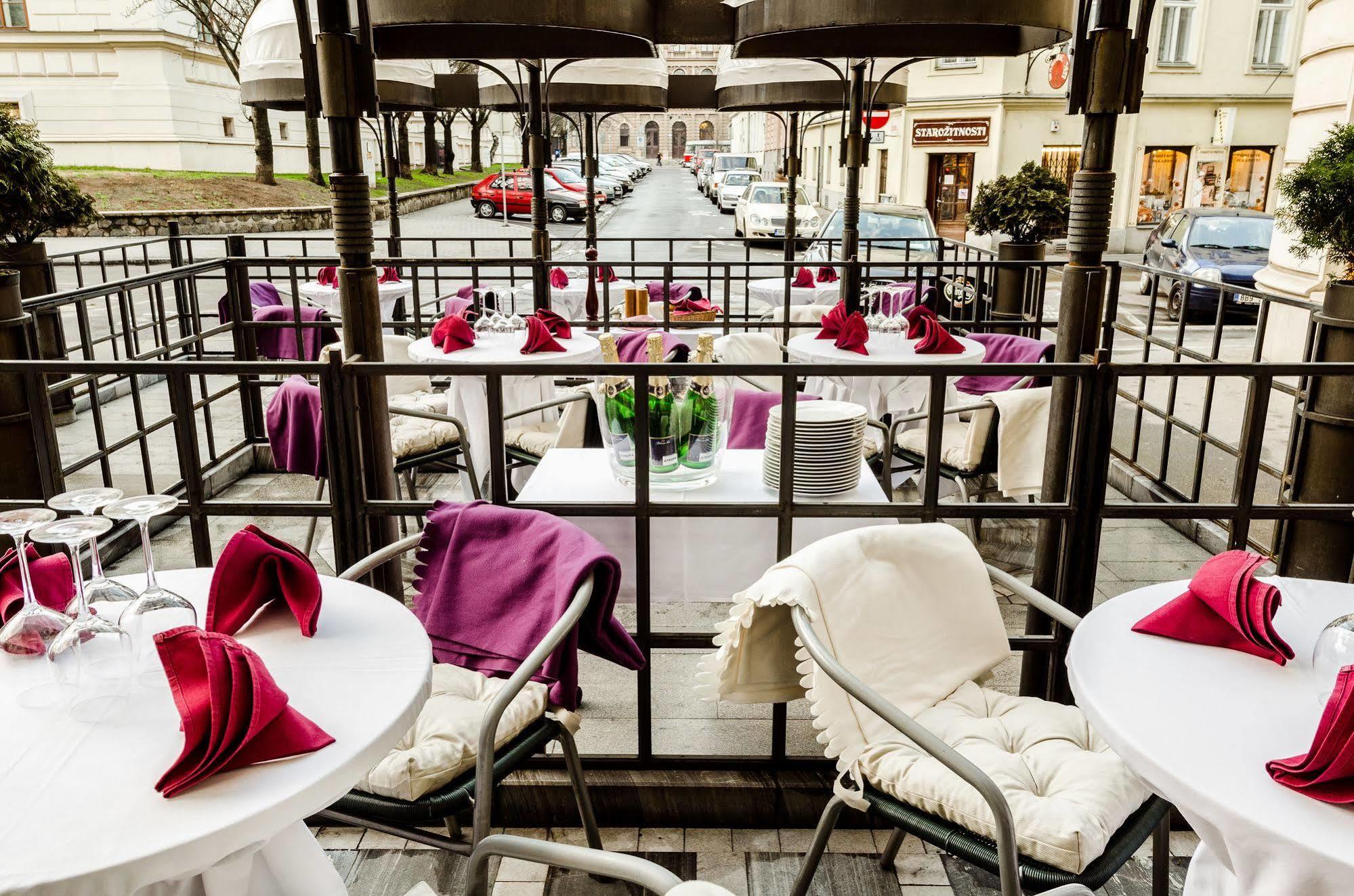 Hotel Slavia Μπρνο Εξωτερικό φωτογραφία
