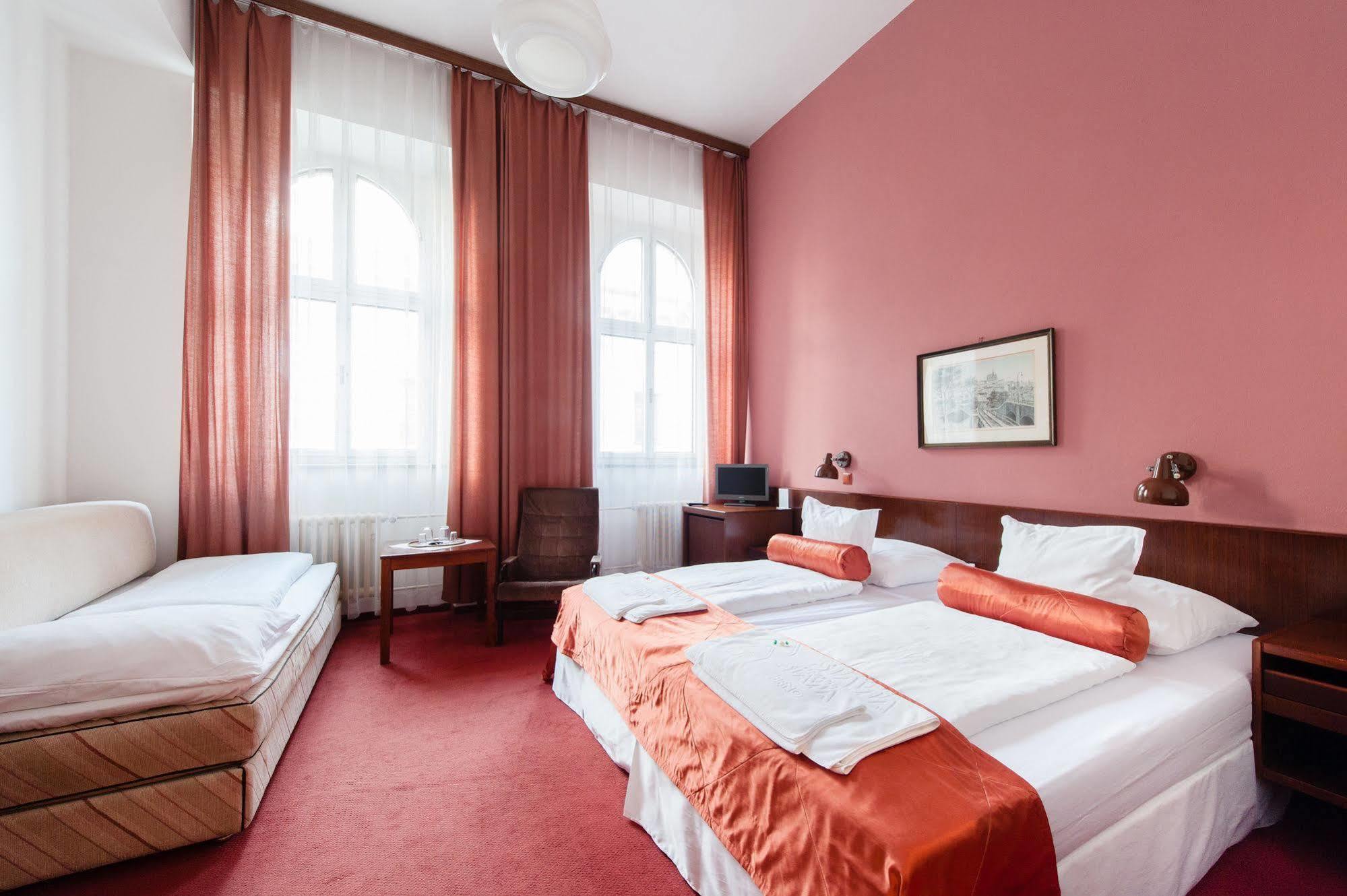 Hotel Slavia Μπρνο Εξωτερικό φωτογραφία