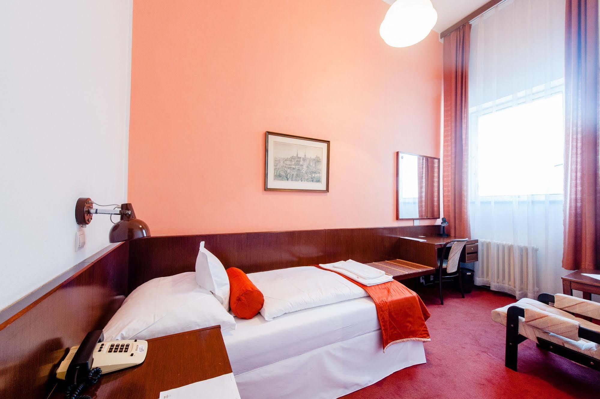 Hotel Slavia Μπρνο Εξωτερικό φωτογραφία