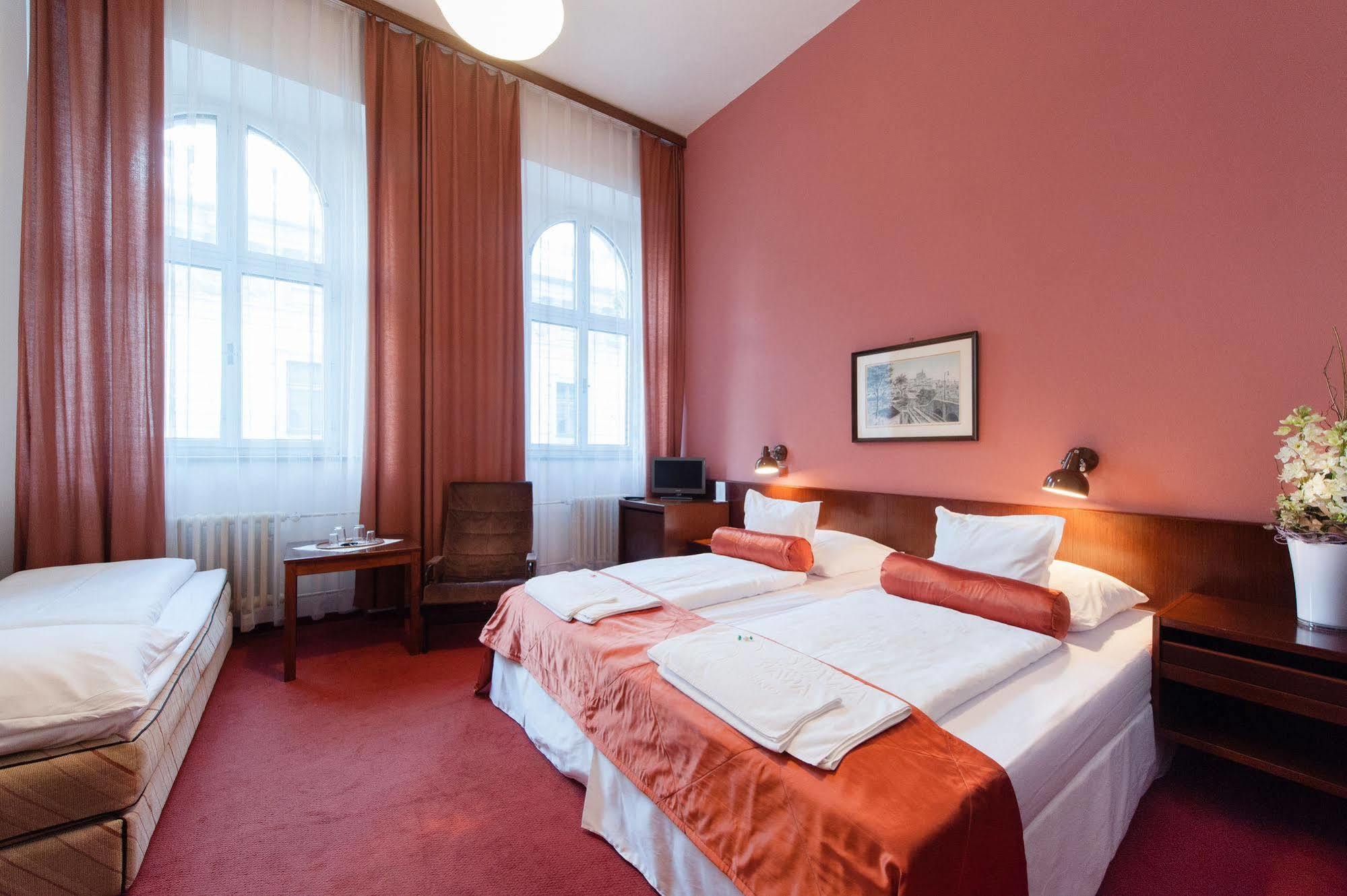 Hotel Slavia Μπρνο Εξωτερικό φωτογραφία